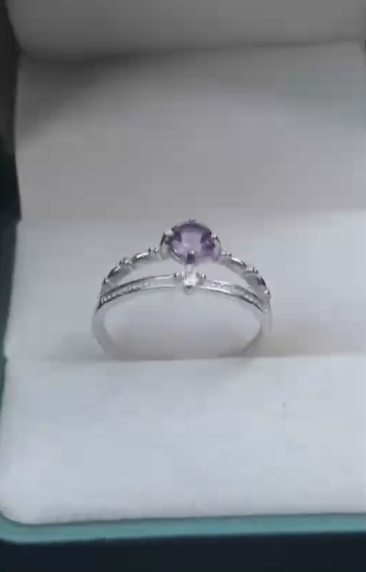 Cincin Kecubung Alami yang terbuat dari perak 925; Ukuran 5mm Tekstur halus dan hangat sudah termasuk pajak pengiriman.
