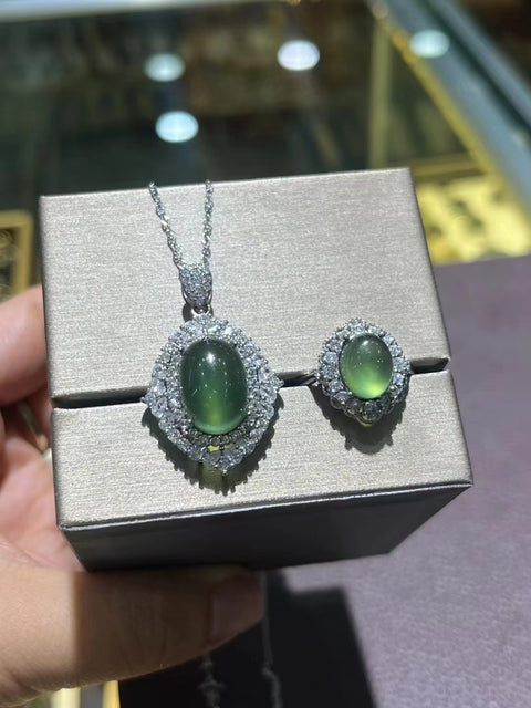 Liontin Set Giok Alami 14 * 10mm & Cincin 10 * 8mm yang terbuat dari 925 perak Giok bersih dan halus Termasuk ongkos kirim dan pajak.