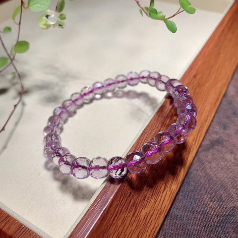 Gelang amethyst alami, diameter sekitar 7mm, gratis ongkos kirim dan pajak.
