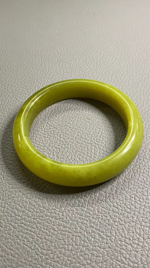 Gelang Bunga Emas Giok Cui Giok Alami & nbsp; Ukuran 60.5mm Lebar Variabel 13.6mm Giok terjadi secara alami Pola bunga acak Termasuk pajak pengiriman