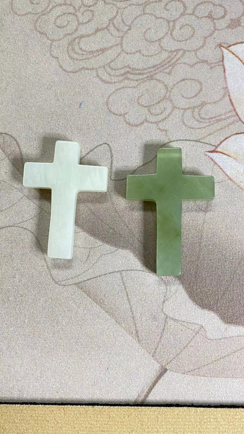 Salib: Liontin Xiu Jade yang indah, spesifikasi: 48✖️31.3mm , gratis ongkos kirim dan pajak