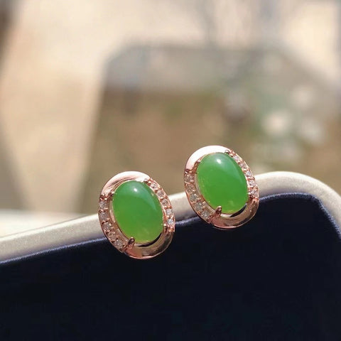 Anting-anting Sederhana Jasper Alami 925 perak dengan pengaturan giok halus dan hangat, warna yang indah Ukuran 5 * 7mm Termasuk pajak pengiriman.