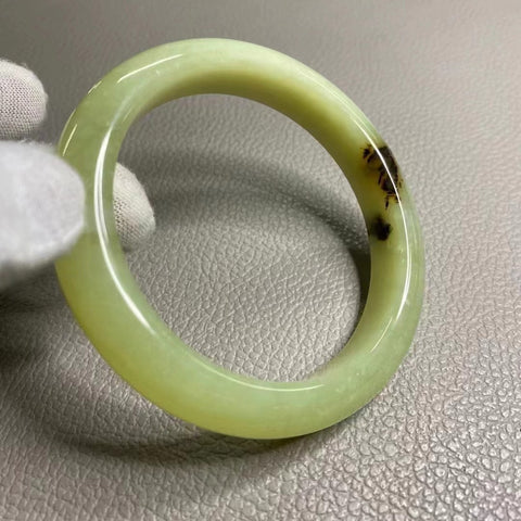 Gelang Giok Bunga Giok Cui Giok Alami Ukuran 61-63mm Ukuran 62.5mm Lebar Sisi 12.6mm Giok terjadi secara alami Pola acak Pengiriman dan pajak sudah termasuk.