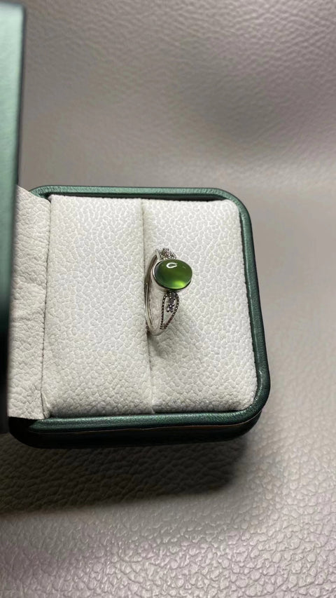 Cincin Giok Alami 925 perak dengan bezel yang dapat disesuaikan Ukuran 6 * 9mm Termasuk pajak pengiriman