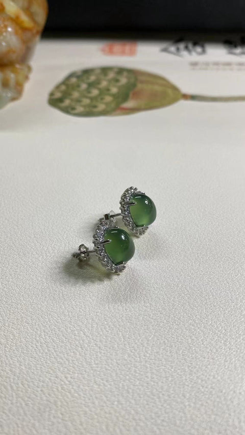 Anting Giok Alami dari Perak 925 Ukuran 8 * 10mm Giok halus dan hangat, gaya yang indah, sudah termasuk pajak pengiriman.