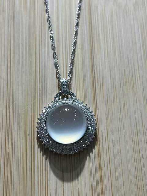 Kalung Es Giok Cui Giok Alami Ukuran 14mm 925 Tatahan Perak Giok yang bersih, halus, hangat dan bergaya.