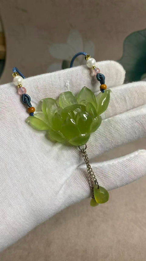 Hehe Meimei: Liontin giok Xiuyan yang indah, diukir tangan, ukuran: 52✖️35mm, termasuk biaya pengiriman dan pajak