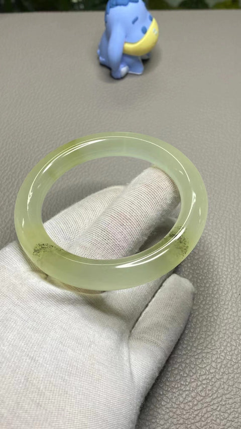 Gelang Garis Putaran Warna Musim Semi Giok Cui Giok Alami Ukuran 55-57mm Ukuran 56.3mm Lebar Sisi 10.8mm Giok terjadi secara alami Pola acak Pajak Pengiriman Termasuk