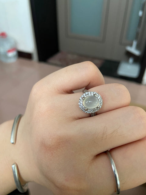 Cincin Giok Alami Giok yang bersih, halus dan hangat, terbuat dari perak 925, sudah termasuk ongkos kirim dan pajak.