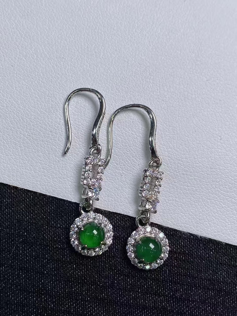 Anting-anting Giok Guatemala Alami yang terbuat dari batu giok perak 925 yang bersih, halus, dan hangat Sudah termasuk pajak pengiriman.
