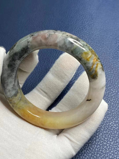 Gelang Giok Bunga Giok Cui Giok Alami Ukuran 54-56mm Ukuran 55.3mm Lebar Sisi 14.5mm Giok terjadi secara alami Pola acak Pengiriman dan pajak sudah termasuk.