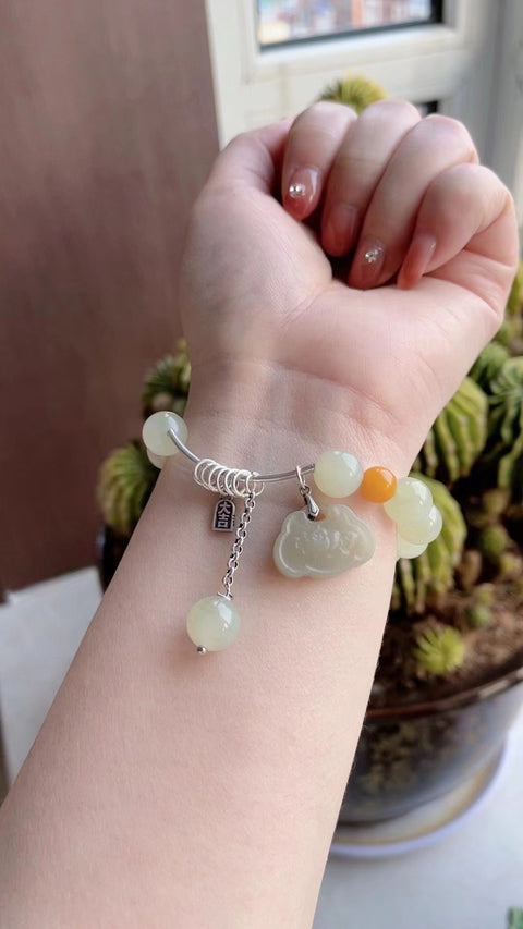 Rantai Air Jernih Hetian Alami Dengan Lilin Lebah + Nanhong & nbsp; Dasar Halus dan Hangat 925 Tatahan Perak Ukuran 1.0mm Giok bersih dan halus dan hangat Termasuk Pajak Pengiriman