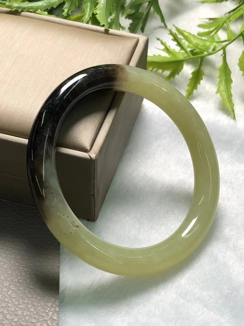Gelang Strip Kecantikan Giok Hetian Jade Alami Giok lembut dan hangat Warna Cokelat Permen Ukuran 57.8 * 9.8 * 9.5mm Giok semuanya terjadi secara alami Pola acak Pajak dan bea sudah termasuk