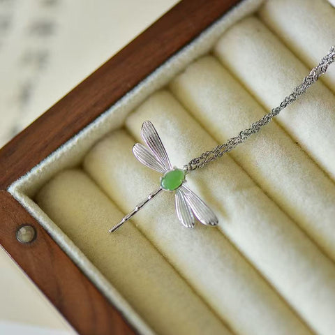 10861 Kalung Capung Jasper Alami yang terbuat dari perak 925 Ukuran 4 * 6mm Giok halus dan hangat, gaya yang indah sudah termasuk pajak pengiriman.