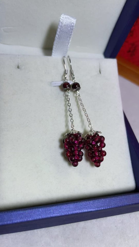 Anting-anting Giok Alabaster Alami dari Perak 925, Ukuran 10 * 16mm, Gaya Cantik, Tekstur Ringan, Sudah Termasuk Ongkos Kirim dan Pajak.