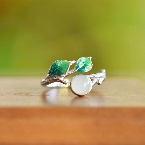 Cincin Daun Giok Hetian Alami Ukuran 6 * 6mm 925 Gaya Pengaturan Perak Sederhana dan elegan Sertifikat Termasuk pajak pengiriman
