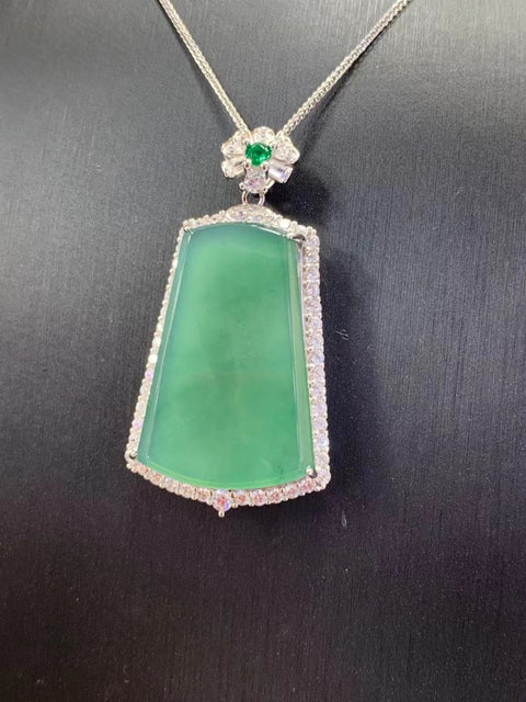Kalung Giok Guatemala Alami Ukuran 21 * 32mm Gaya 925 Pengaturan Perak