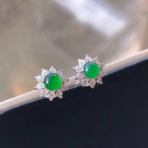 Anting Jadeite Alami Warna Indah Ukuran 4.5mm 925 Pengaturan Perak Termasuk Pajak Pengiriman