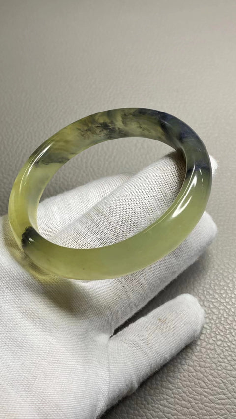 Gelang Tinta Giok Cui Alami Ukuran 56-58mm Ukuran 57.8mm Lebar Sisi 13.2mm Giok terjadi secara alami Pola acak termasuk pajak pengiriman.