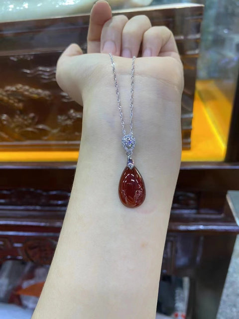 Kalung Garnet Alami yang terbuat dari perak 925 Ukuran 23 * 13mm Giok bersih dan halus Termasuk ongkos kirim dan pajak.