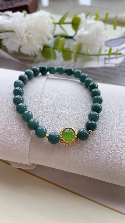 Rupanya Gelang Jadeite Bahan lubang tua Bahan dasar yang halus dan hangat Bahan air biru yang indah Ukuran 0,7 Sudah termasuk pajak pengiriman