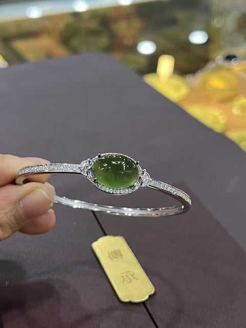 Gelang Giok Alami 925 hias perak Ukuran 14 * 10,5 mm Gaya: Giok yang indah Sudah termasuk ongkos kirim dan pajak.