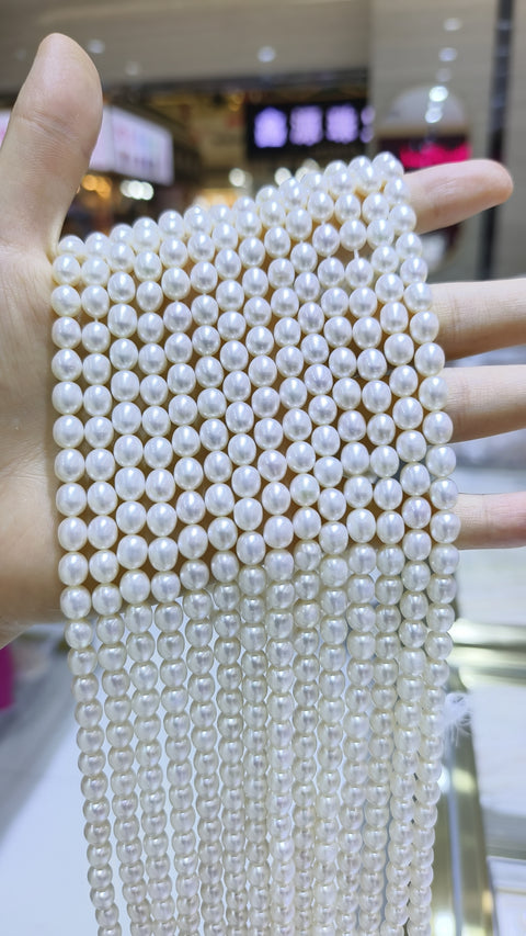 Kalung mutiara air tawar alami Ukuran 6-6.5mm jepitan perak 925 Tekstur halus dan gaya hangat Gaya sederhana Sudah termasuk pajak pengiriman.