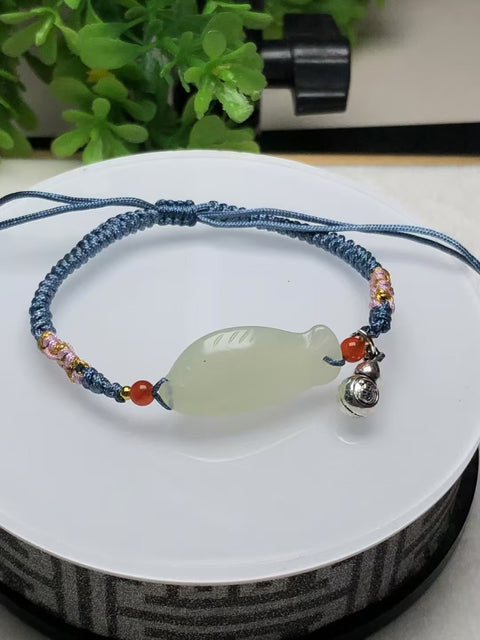 Gelang Ikan Kecil Giok Cui Giok alami yang halus dan hangat Ukuran 30 * 14,5 mm Gaya Termasuk pajak pengiriman.