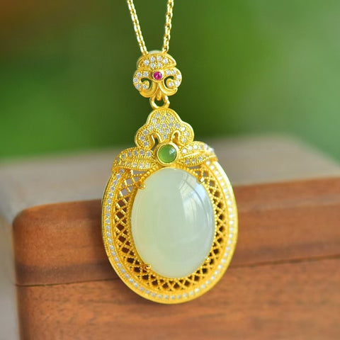 3127-2 Kalung Giok Hetian Alami yang terbuat dari perak 925; Kualitas giok yang halus dan hangat, gaya yang indah, sudah termasuk pajak pengiriman.