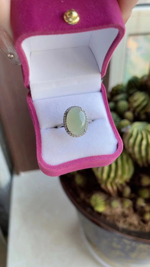 Cincin Giok Hetian Alami yang terbuat dari perak 925; Bahan dasar yang halus dan hangat, gaya yang indah, satu untuk setiap model, sudah termasuk ongkos kirim dan pajak.