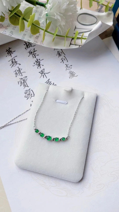 Rantai Jadeite Alami dengan Kepala Penuh 925 Perak Pengaturan Ukuran 0.4mm Batu giok bersih dan halus Termasuk pajak pengiriman.