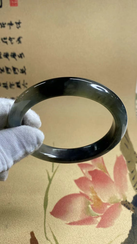 Gelang Tinta Es Giok Cui Jade Alami Ukuran 64-66mm Ukuran 65.1mm Lebar Sisi 12.3mm Giok semuanya muncul secara alami Pola pengiriman acak Pajak pengiriman sudah termasuk.