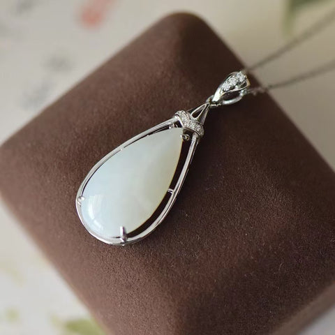 3361 Kalung Air Mata Giok Hetian Giok Alami Ukuran 13 * 25mm Set dalam Gaya Giok Bersih 925 Perak Termasuk pajak pengiriman.