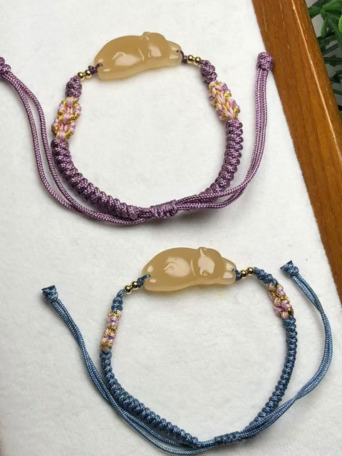 Gelang Anak Kucing Giok Cui Giok alami yang halus dan hangat Ukuran 30 * 13mm Beberapa gaya untuk dipilih Gaya yang bagus sudah termasuk pajak pengiriman.