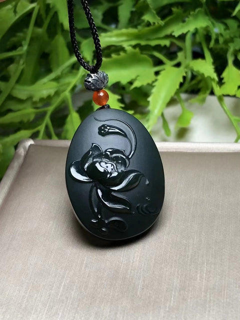 Giok Hetian Giok Hijau Domba Giok Teratai Bunga Liontin Giok halus dan hangat Warna giok lembut Ukuran 34,5 * 25 * 9mm Termasuk Pajak Pengiriman