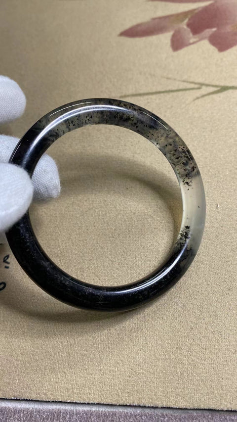 Gelang Tinta Es Giok Cui Giok Alami Ukuran 54-56mm Ukuran 55.5mm Giok semuanya terjadi secara alami Pola acak termasuk pajak pengiriman