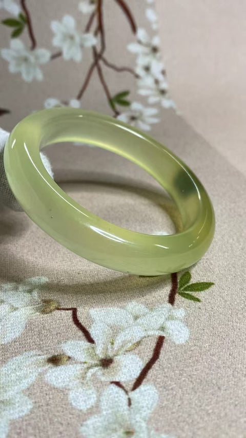 Gelang Lukisan Pemandangan Giok Cui Alami Ukuran 49-61mm Ukuran 50.6mm Lebar Samping 11.4mm Giok semuanya terjadi secara alami Pola acak termasuk pajak pengiriman