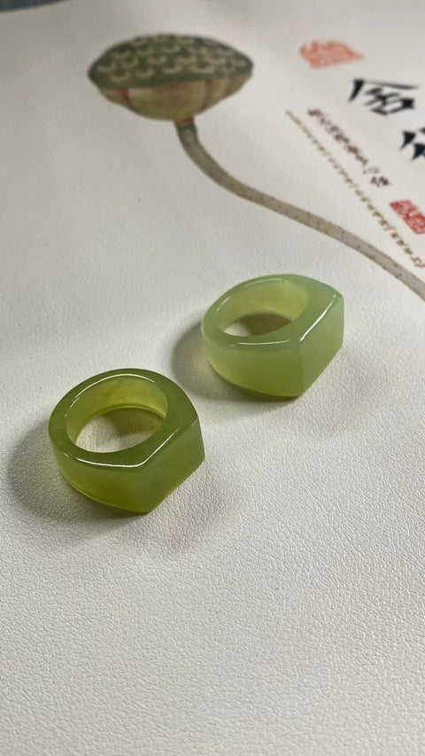 Cincin Giok Giok Emas Kuning Giok Emas Ukuran 19-21mm Kualitas giok halus dan hangat Kualitas giok indah Gaya Termasuk ongkos kirim dan pajak