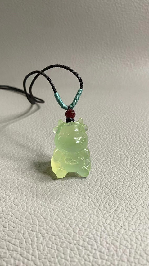 Liontin Betis Kartun Giok Cui Giok Alami Ukuran 29 * 20.8mm Giok bersih, halus dan hangat Termasuk pajak pengiriman
