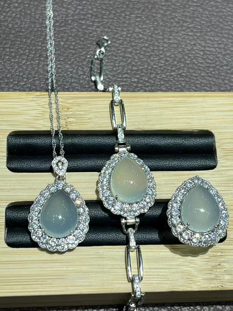 Set Deluxe Es Batu Giok Alami 925 Gaya Tatahan Perak 15 * 12mm & nbsp; Batu giok itu bersih, halus, dan hangat.