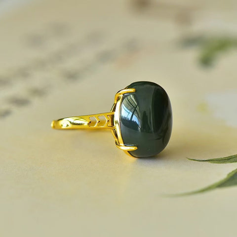 1410Q-2 Cincin Giok Hetian Alami Ukuran 13 * 18mm yang terbuat dari Giok Perak 925 memiliki gaya yang halus dan hangat, serta indah.