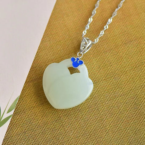 4124 Kalung Kalung Hati Giok Hetian Alami dari Perak 925. Gaya yang indah, giok yang halus dan hangat.