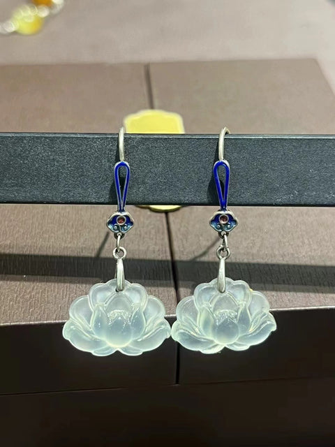 Anting Teratai Giok Cui Giok Alami dari perak 925, bersih dan halus.