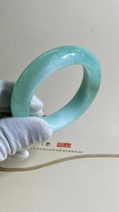 Gelang Jelly Celadon Alami Ukuran 59-61mm Ukuran 60mm Lebar Sisi 17.1mm Giok semuanya terjadi secara alami Pola acak termasuk pajak pengiriman