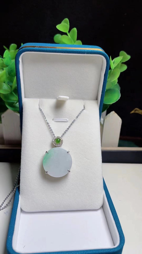 Kalung Plakat Perdamaian Jadeite a-barang-barang alami 925 pengaturan perak Jade bersih dan halus hangat Jade itu indah Gaya Ukuran 2.2 Sudah termasuk pajak pengiriman