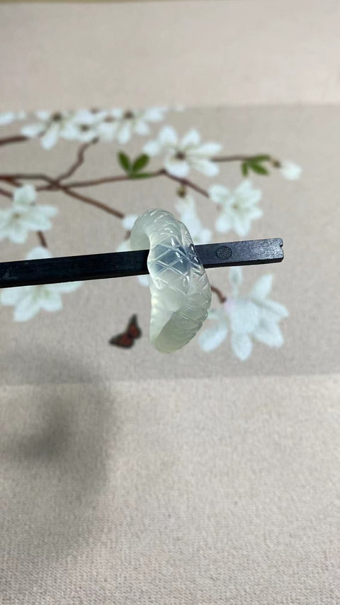 Cincin Ular Giok Cui Giok Alami Ukuran 18,5 mm Giok ini bersih dan halus dengan pola yang indah.