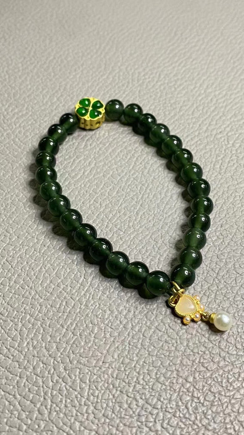 Gelang Giok Cui Giok Hijau Penuh dengan Aksesoris Ukuran 7mm Semakin banyak Anda bermain, semakin hijau, semakin baik gayanya. Pengiriman dan pajak sudah termasuk.