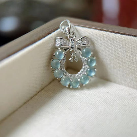Kalung Bunga Natal Jadeite Alami 925 Tatahan Perak & nbsp; Kenakan lonceng kecil pohon Natal di tubuh Anda & nbsp; Menandakan harmoni dan kedamaian Termasuk pajak pengiriman