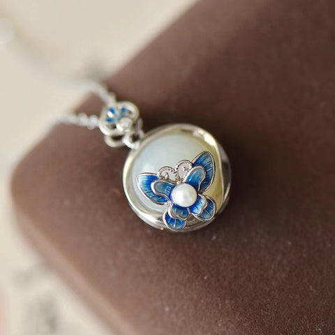 3284T Kalung Enamel Kupu-kupu Giok Hetian Giok Alami dari 925 Perak Ukuran 12 * 12mm Giok bersih, halus dan hangat Sudah termasuk pajak pengiriman.