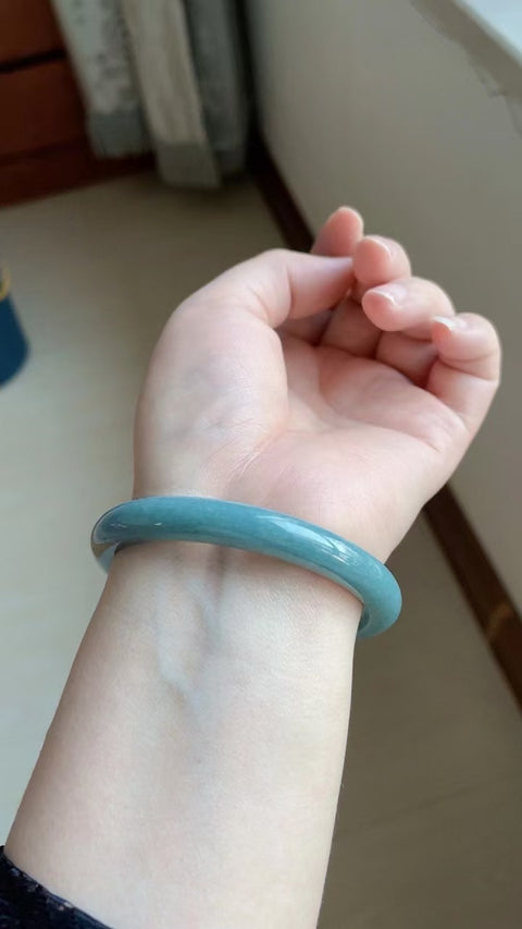 Gelang Batu Giok Alami Bahan Pit Tua Bahan Bawah Halus dan Hangat Ukuran Kepala Penuh 58.3mm Batu Giok semuanya terjadi secara alami Pola acak Termasuk ongkos kirim dan pajak